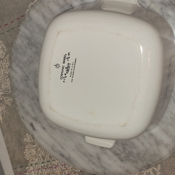 Vintage | CorningWare Blue Cornflower P-1 3/4-B 1 3/4 Quart Casserole Dish - Picture 14 of 15